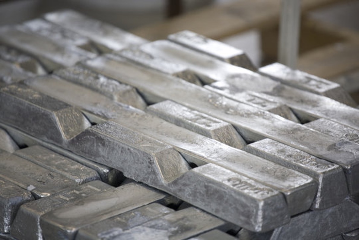 What precisely is an iron ingot? The manufacturing of iron ingots