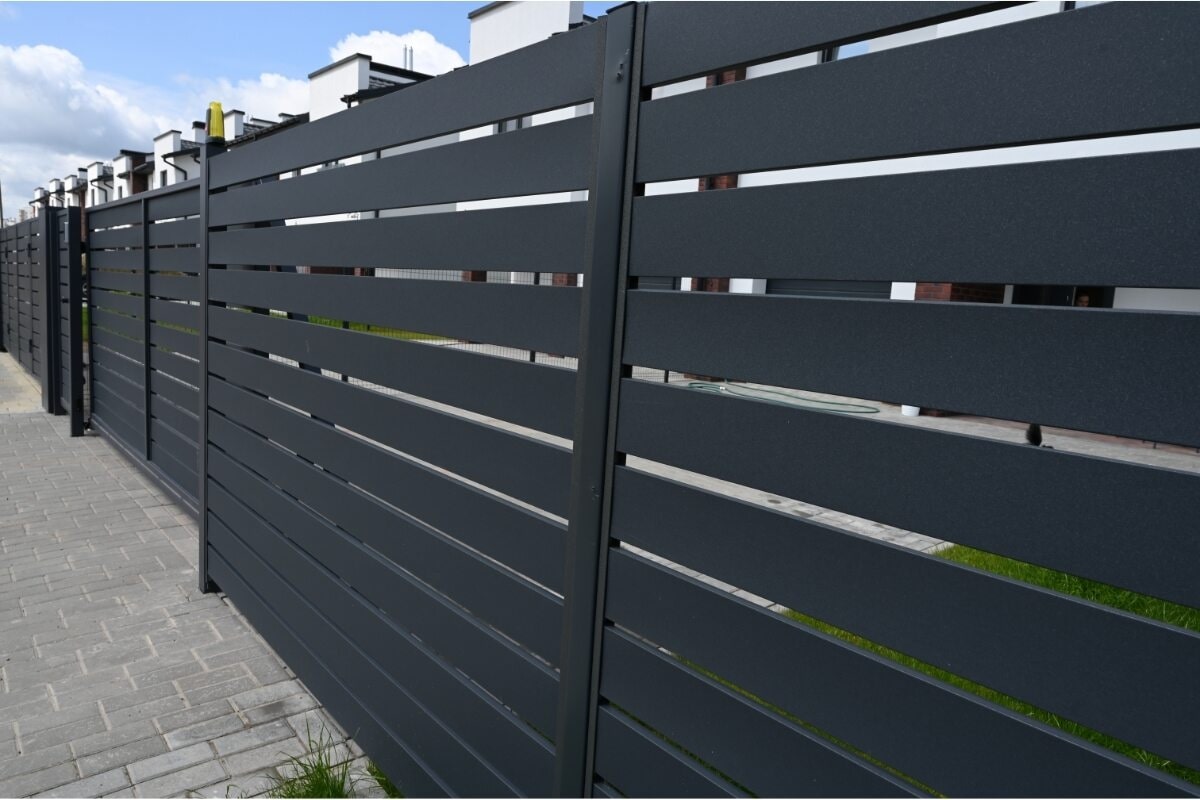 aluminum fence